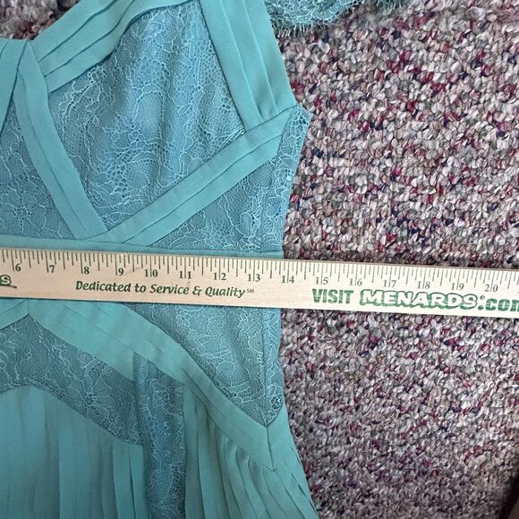 BCBGMaxAzria Women's Aris Mint Green Pleated Lace Trim SS Mini Dress Size 6 - Picture 14 of 15